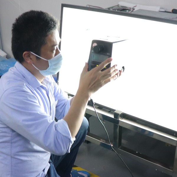 高亮液晶屏亮度測(cè)試圖-1